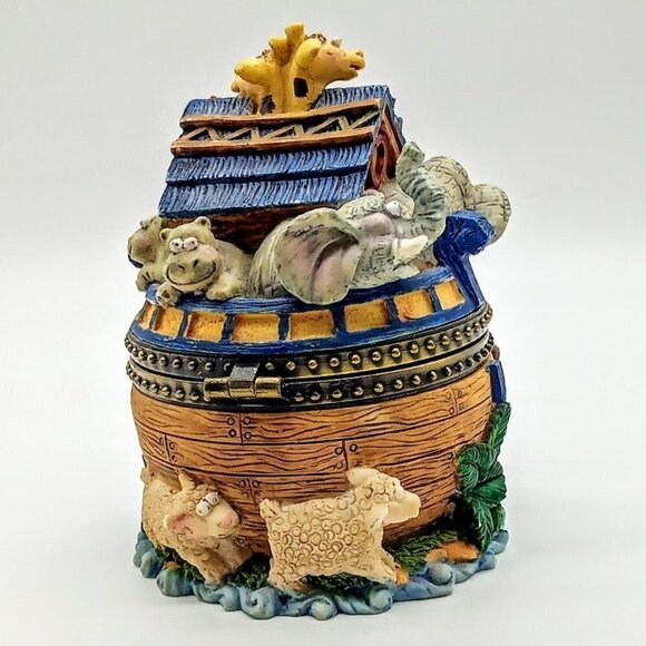 Noah's Ark Hinged Trinket Box - Picture 4 of 7